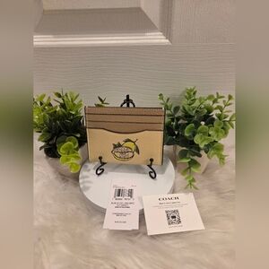 Coach Tan And Cream Lemon Card Holder